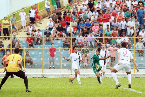 Lance da última partida da Francana no Lanchão na primeira quinzena de janeiro. Na ocasião, juniores enfrentaram o Atlético Paranaense pela Copinha